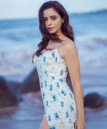 Aamna, sky, dress HD phone wallpaper