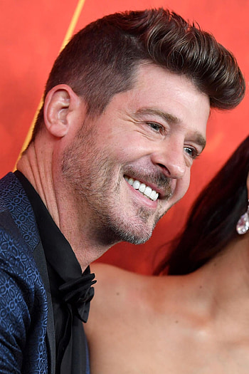 Robin Thicke, Third-time father, Happiness, New addition HD phone wallpaper