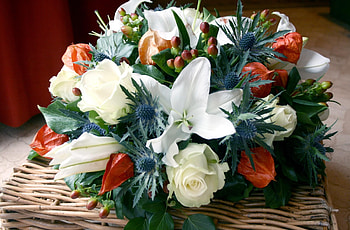 Flowers, Roses, Lilies, Bouquet, Composition, Physalis, Fisalis HD wallpaper