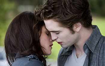 Girl kiss, Actress pair, Twilight movies, Resolution HD wallpaper