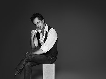 Kilian Hennessy's scents, Episode 34, French perfumer, Calling and launch HD wallpaper
