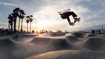 Skatepark vibes, Skateboarding culture, Concrete playground, Extreme stunts HD wallpaper