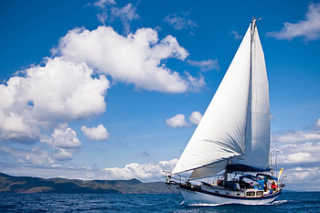 Full sails , Stunning yacht , Sailing beauty, Wind-powered vessels HD wallpaper