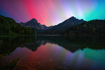 Swiss Northern Lights , northern-lights, mountains, nature HD wallpaper