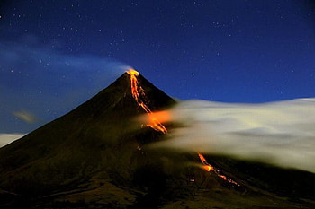 Road of Lava, volcano, eruptions HD wallpaper
