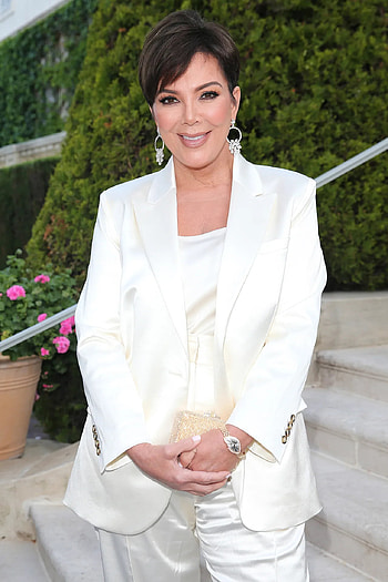 Kris Jenner, Christmas with the Kardashians, Behind the scenes HD phone wallpaper