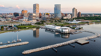 2018 sports facilities guide, Milwaukee Wisconsin, Connect meetings, Wisconsin travels HD wallpaper