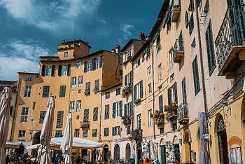 Tuscany in style, Quick visit, Lucca food, Travel experience HD wallpaper