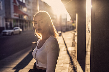 Street Style Girl Sunrays , girls, model, graphy, behance HD wallpaper