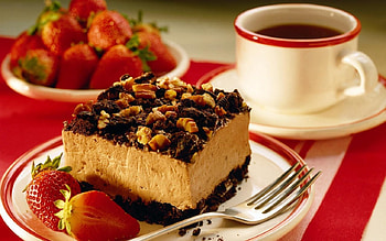 Lip-Smacking Dessert for You, dessert, tasty, lip-smacking, strawberries HD wallpaper