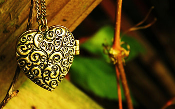 Stunning jewelry , Luxury accessories, Stylish adornments HD wallpaper