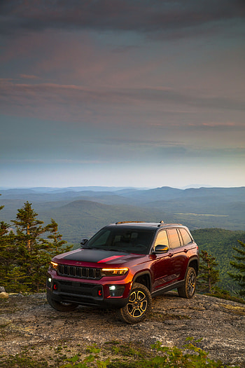 2022 Jeep Grand Cherokee, Trailhawk edition, Front HD phone wallpaper
