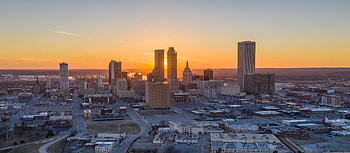 Tulsa travels, Community builders, Backing businesses, Supportive community HD wallpaper