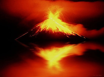 Island Volcano, Ocean, Volcano, Nighttime, Magma, Smoke, Island, Reflection, Clouds HD wallpaper