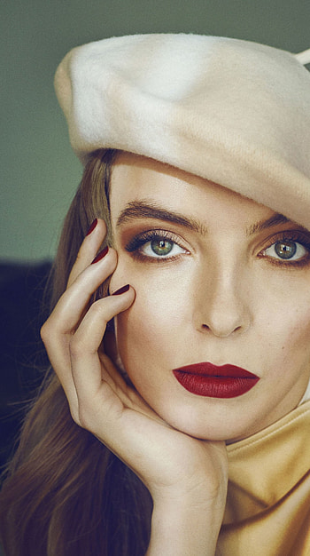 Jodie Comer, hollywood actress, model HD phone wallpaper