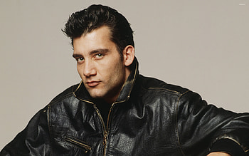 Clive Owen, Male celebrity, Film stills, Intense expression HD wallpaper