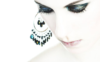 Fashion icons, Fashion forward, High fashion, Glamorous looks HD wallpaper