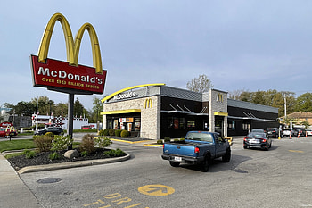 Chicken nugget cravings, McDonald's escape HD wallpaper