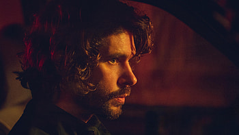 Black Doves: Ben Whishaw in Stunning Ultra, TV Show, Ben Whishaw HD wallpaper