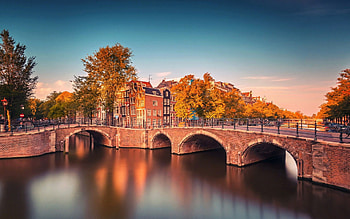 Amsterdam reflections, Fall in Netherlands, Riverside view, Iconic canals HD wallpaper