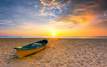 Abandoned Boat, sea, clouds, sky, sun, sunset, beach HD wallpaper