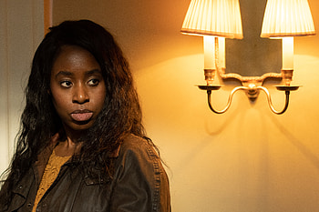 Mysterious Figure Under Moody Lighting - Culprit-Themed, TV Show, Culprits HD wallpaper