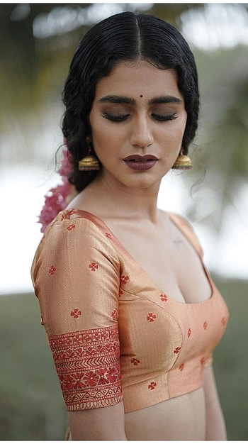Priya warrior, mallu actress, sexy seductive HD phone wallpaper