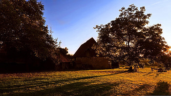 Country house, Harmonious nature, Simple living, Peaceful backdrop HD wallpaper