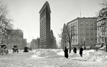 Vintage New York City, Old-world charm, Iconic landmarks, Nostalgic travels HD wallpaper