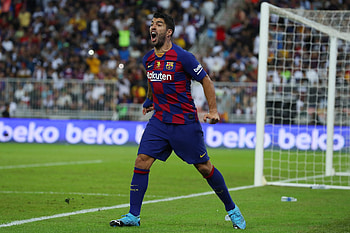 Luis Suarez, Andrea Pirlo statement, Football team dynamics, Player's impact HD wallpaper