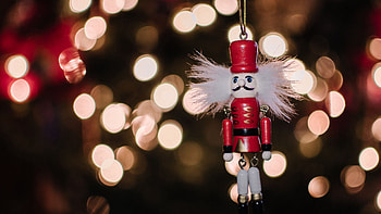Nutcracker, Captivating , Magical holiday spirit, Stunning visuals HD wallpaper