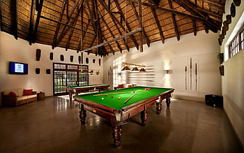 Interior, Billiards, Miscellanea, Miscellaneous, Ball, Table, Room, Style, Sofa, Television, Television Set, Cue, Billiard Room HD wallpaper