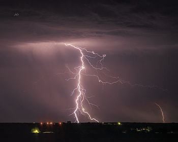 lightning HD wallpaper