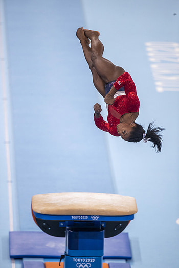 Simone Biles, Vault routine, Tokyo Olympics, Access magazine HD phone wallpaper