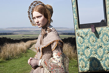 Mia Wasikowska, Stunning , High quality, Sophisticated actress HD wallpaper
