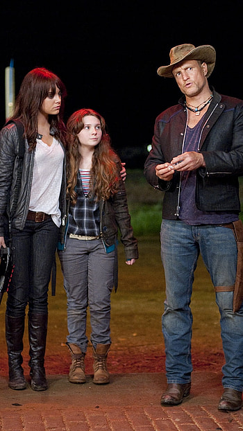 Zombieland, Horror movie, Thriller genre, Suspenseful plot HD phone wallpaper