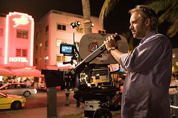 Sam Mendes, Miami street scene, Director's preparation, Movie-making process HD wallpaper