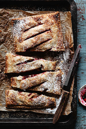 Strudel Food, Apple Strudel Recipe, Berries HD phone wallpaper