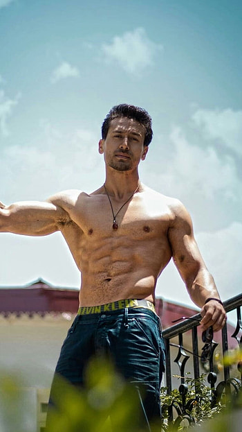 Tiger Shroff, Tiger Shroff Bollywood HD phone wallpaper