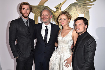 Premiere, Josh Hutcherson, Jennifer Lawrence, Liam Hemsworth HD wallpaper