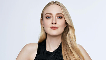 Blue Eyes Blonde Dakota Fanning Girl Model Is Standing In White Wall Background Wearing Black Dress Girls HD wallpaper