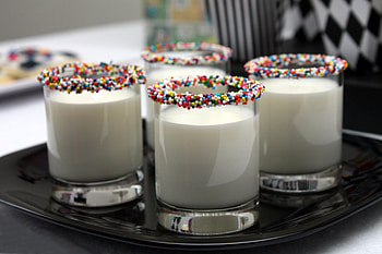 Food, Sweet, Decoration, Milk, Useful HD wallpaper