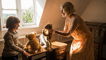 Goodbye Christopher Robin 2017, Emotional journey, Farewell to childhood, Poignant memories HD wallpaper