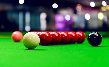 Lavery's Northern Irish title, WPBSA's recognition, Successful defense, Snooker achievements HD wallpaper