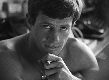 Jean-Paul Belmondo, Breathless movie review, Easy Reader News, Breathe in HD wallpaper