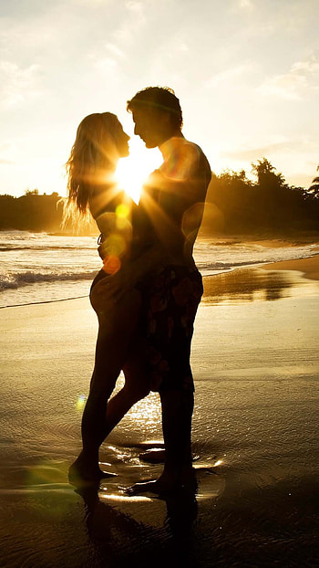 Love Couple, Sunset, Beach Background HD phone wallpaper