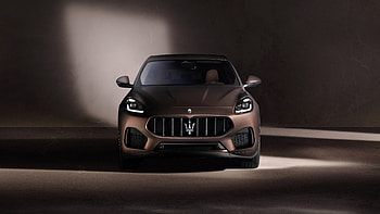 Maserati Grecale GT 2022 2 Cars HD wallpaper