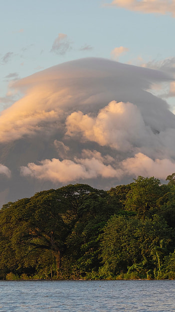 Volcano Concepcin, Ometepe Island, Lake Nicaragua, Lenticular clouds HD phone wallpaper