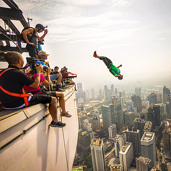 Kuala Lumpur Tower, BASE Jumping HD phone wallpaper