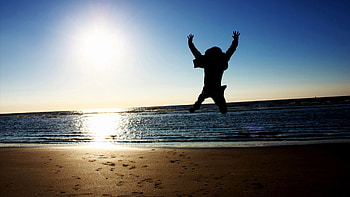 Sky, Sea, Waves, Shore, Bank, Dark, Shine, Light, Bounce, Jump HD wallpaper
